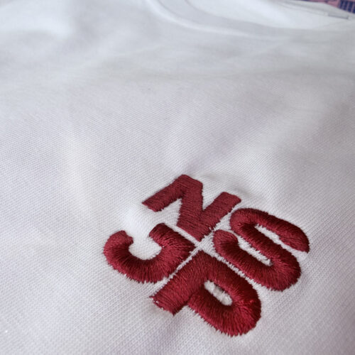 dettaglio ricamo NO SPRITZ JUST PIRLO